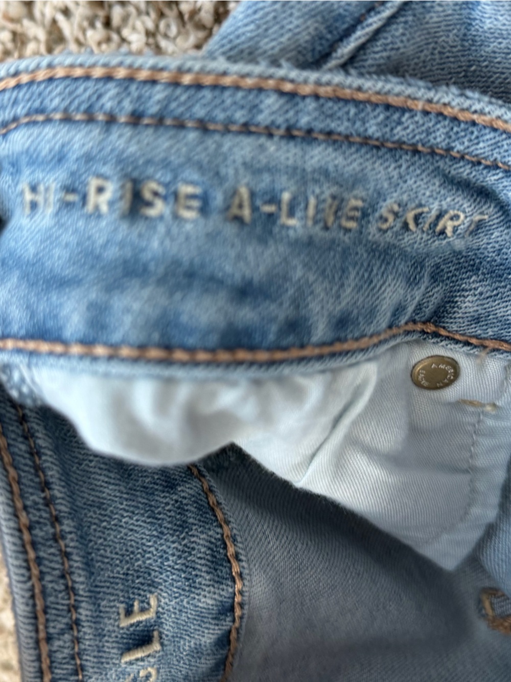 American Eagle Outfitters Light Wash Denim Jean Skirt Size 00 - Picture 5 of 6